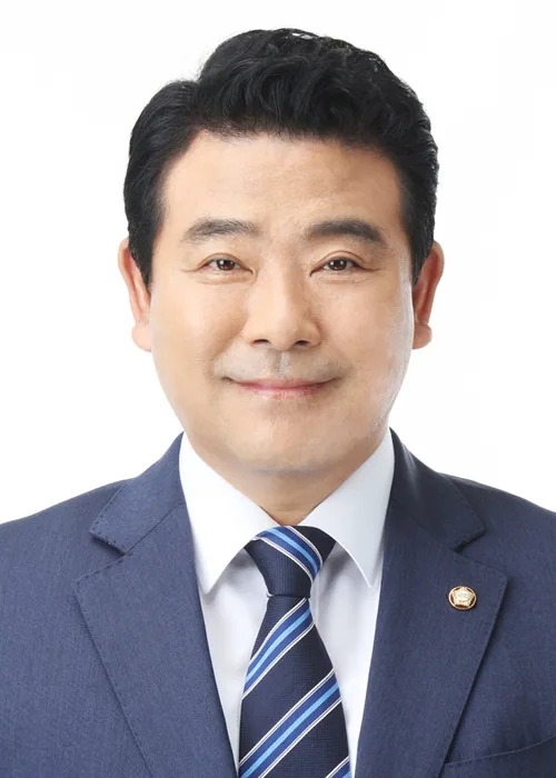 박정 국회 공식 사진