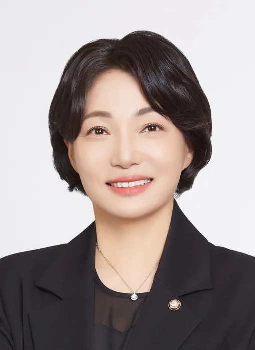 서미화 국회 공식 사진