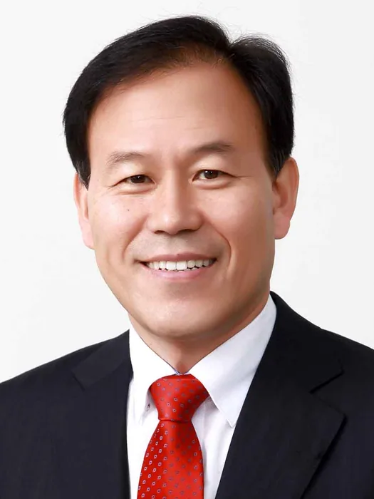 윤한홍 국회 공식 사진