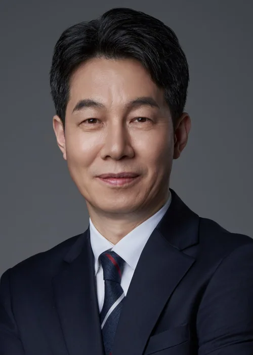 윤건영 국회 공식 사진