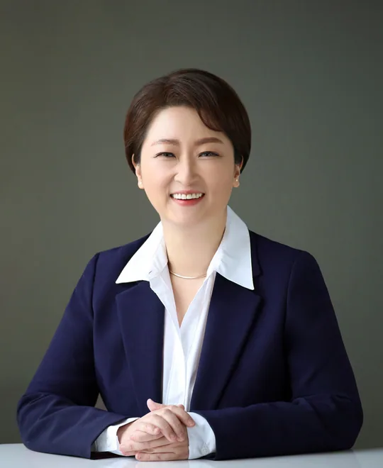 이언주 국회 공식 사진