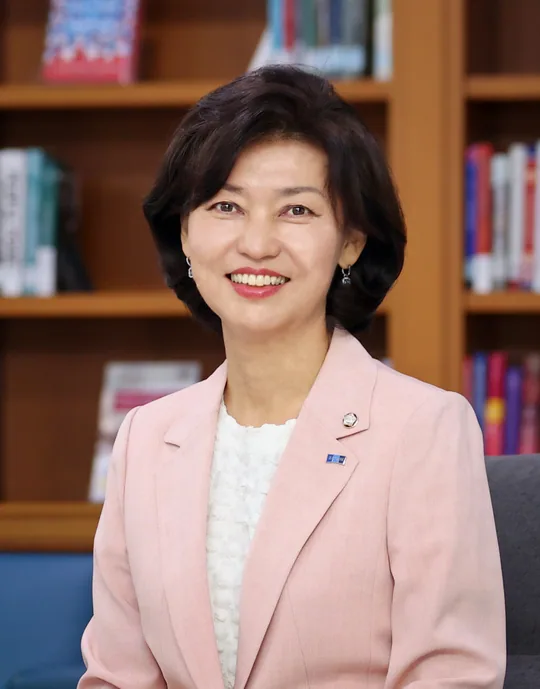 강경숙 국회 공식 사진
