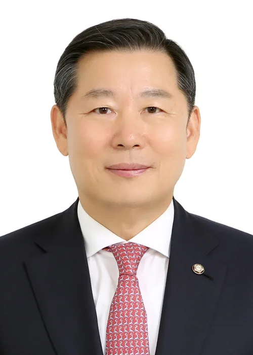 이철규 국회 공식 사진