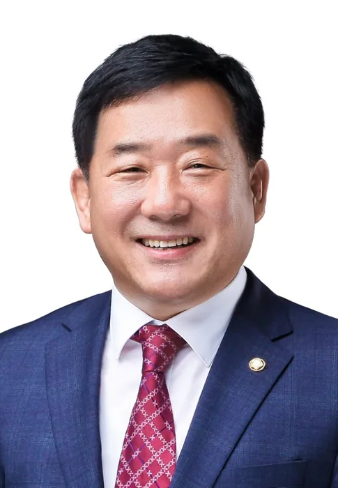 박성민 국회 공식 사진